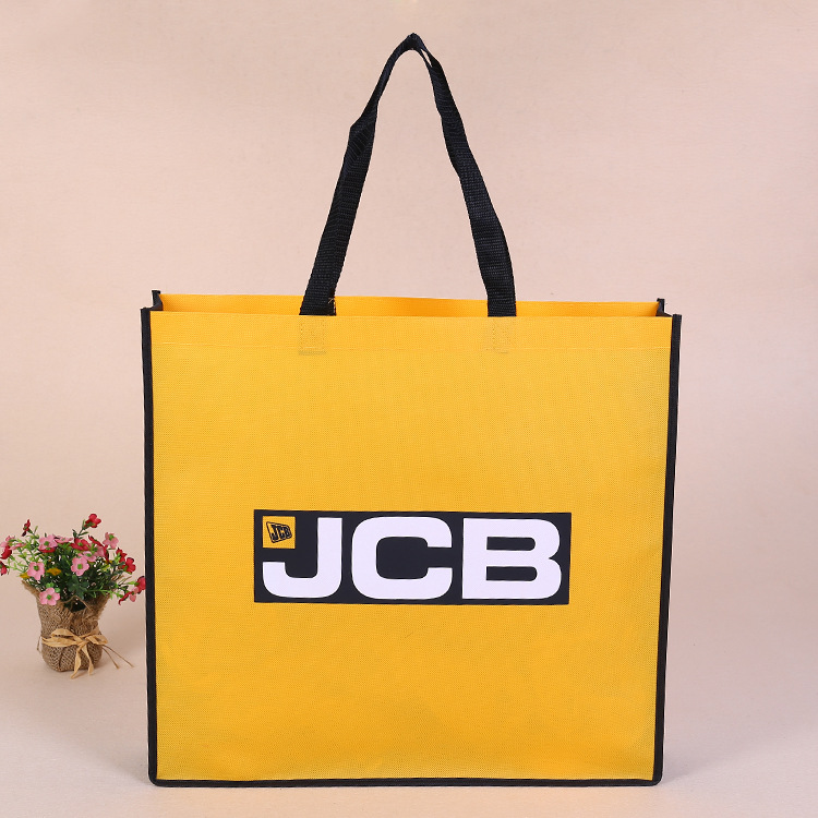 Bolsa no tejida creativa para el medio ambiente.