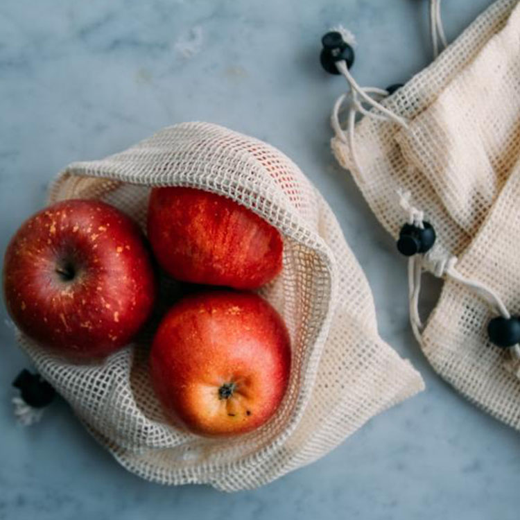 Bolso con cordón de malla de frutas