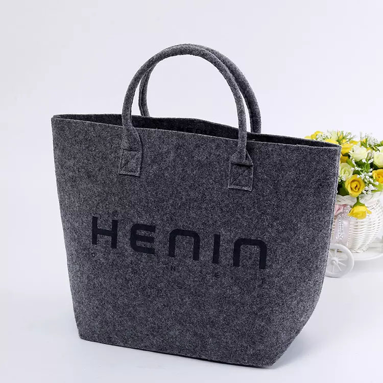 Bolso tote grande de fieltro